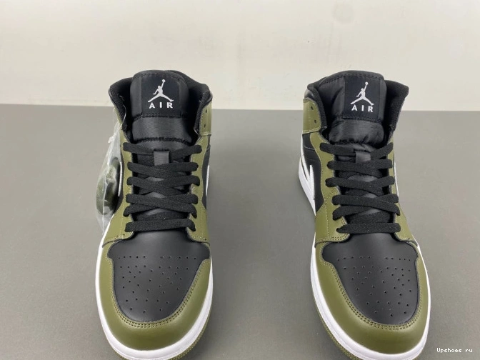  1 BQ8426-092 JORDAN mid 1230